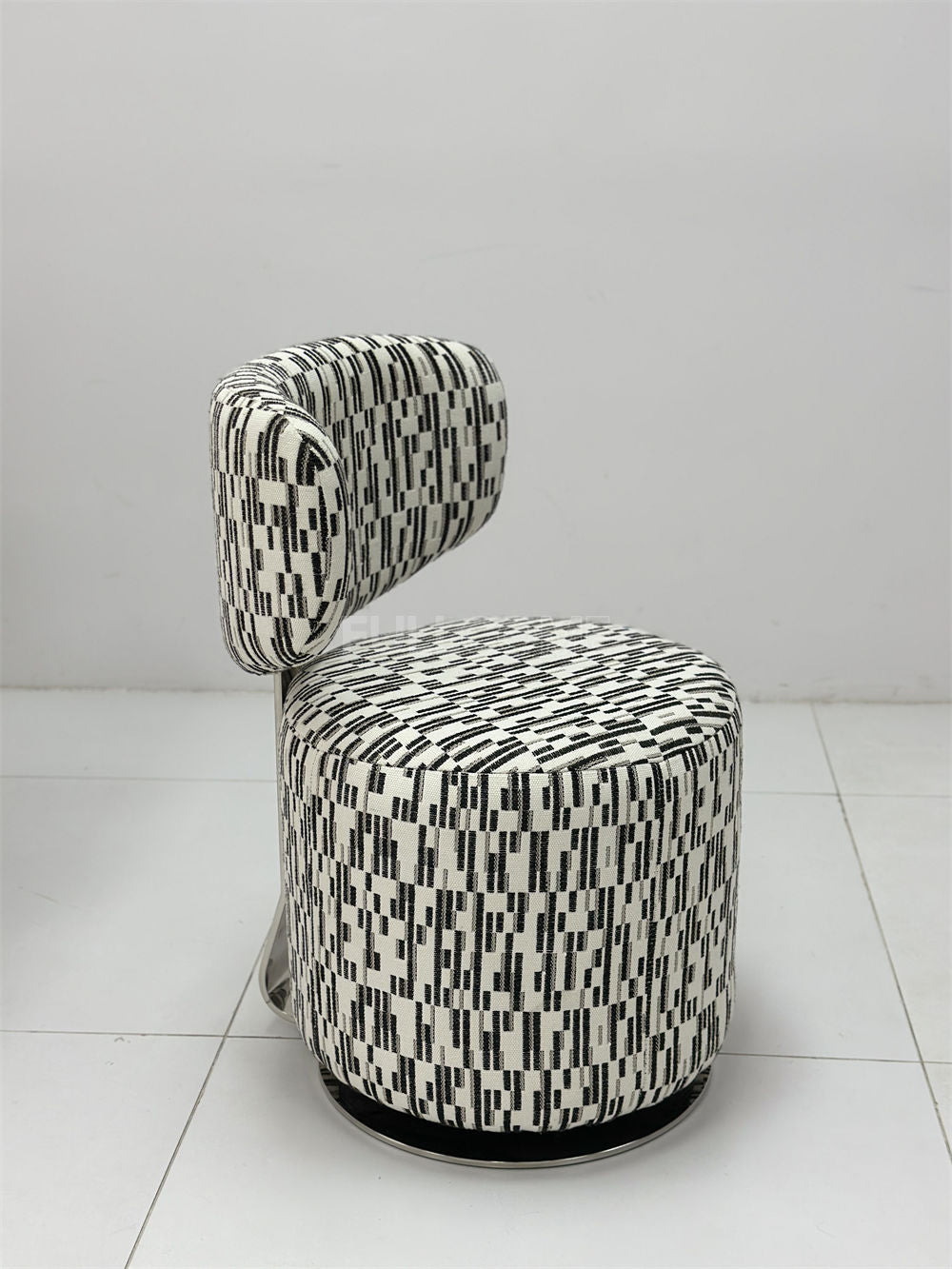 The Perch Swivel Chair