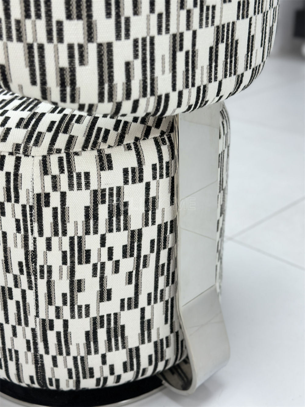 The Perch Swivel Chair