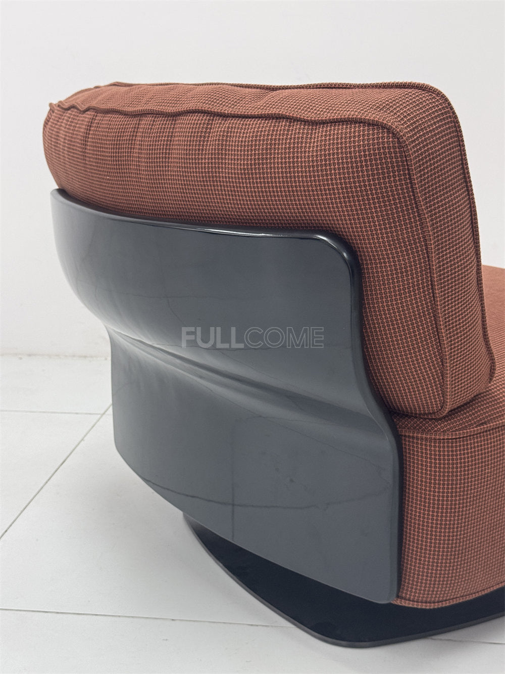 The Shell Lounge Chair