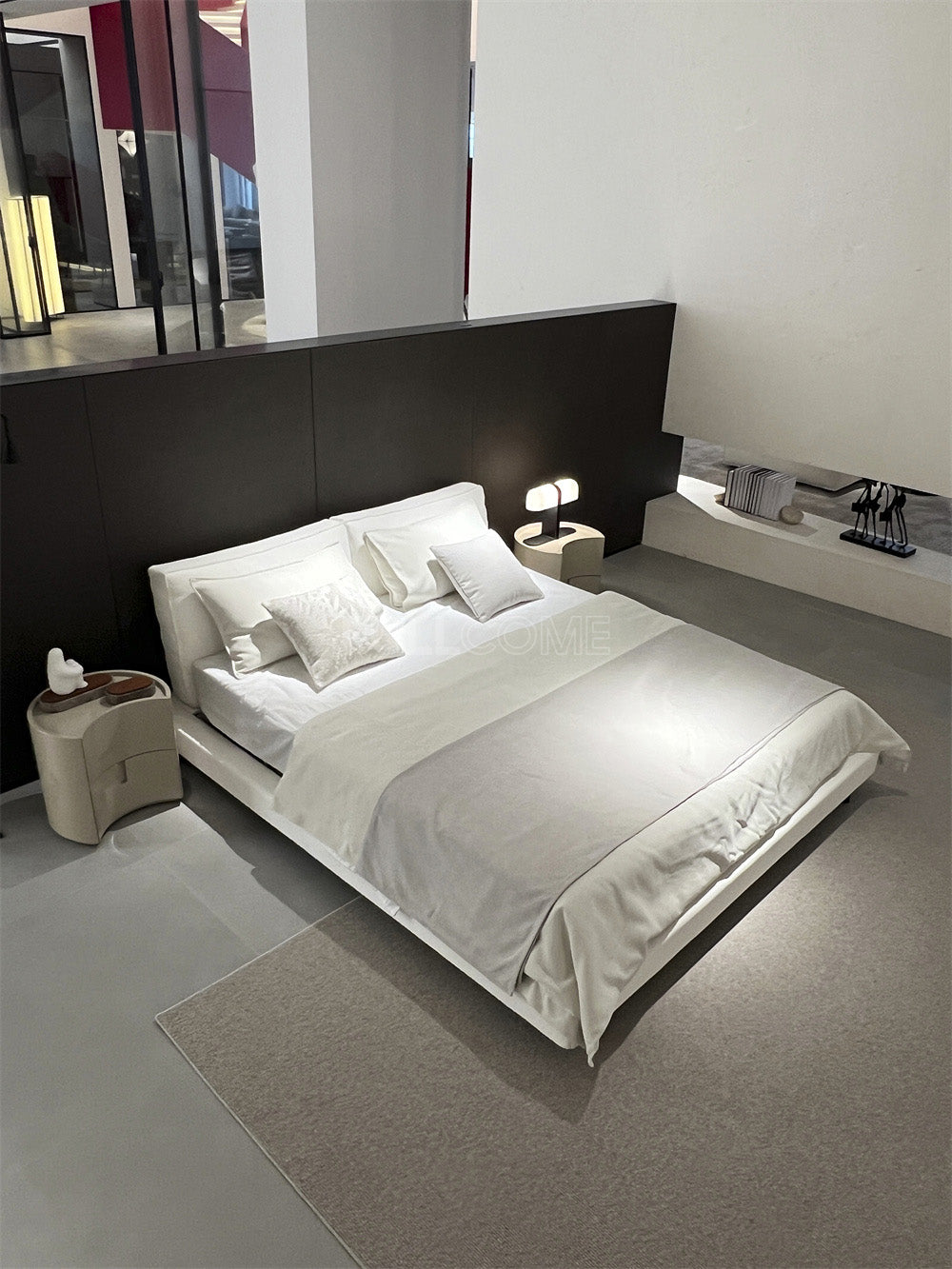 The Panel Back Bed