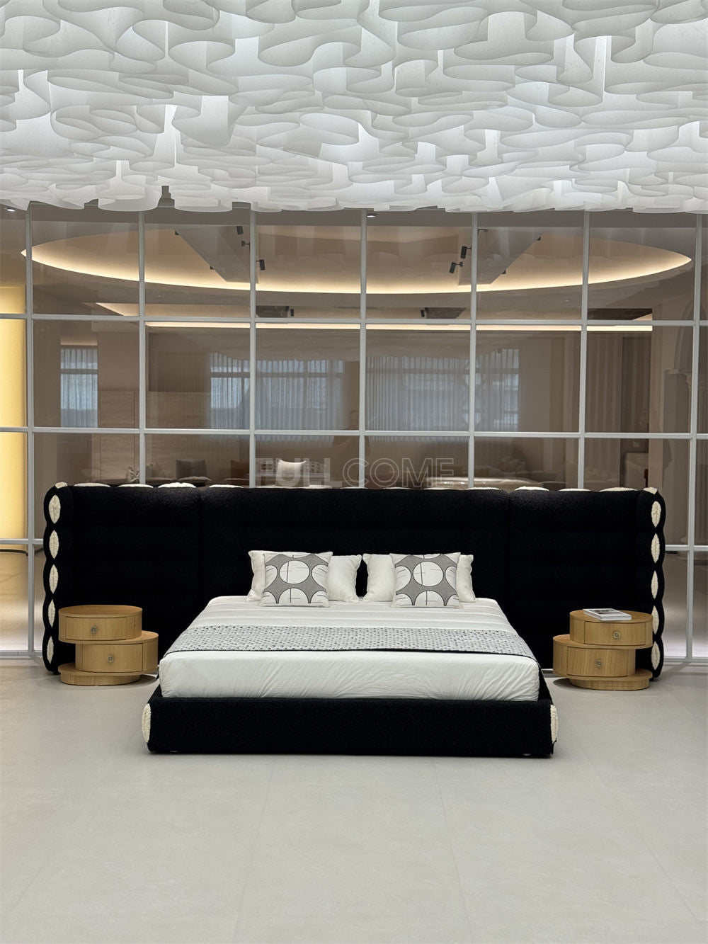 The Wide Screen Bed