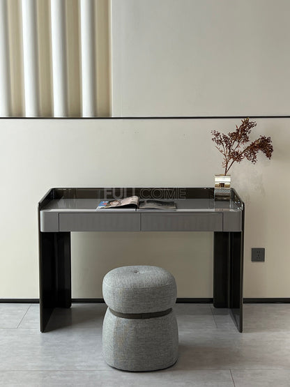 The Gallery-Rim Desk