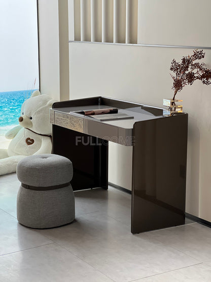 The Gallery-Rim Desk