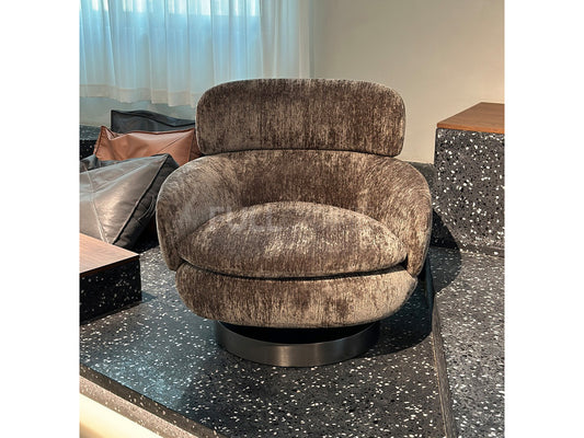 The Cap Top Lounge Chair