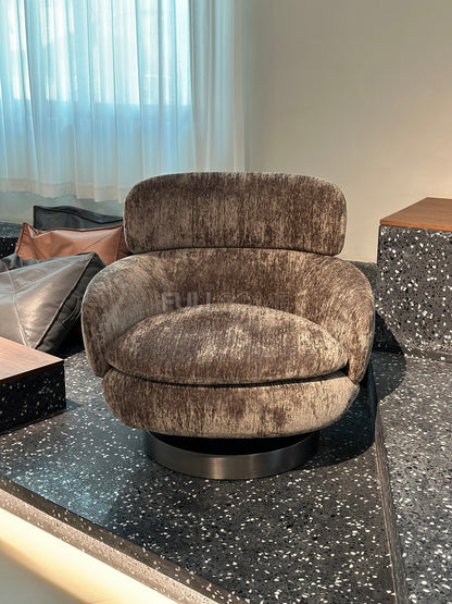 The Cap Top Lounge Chair