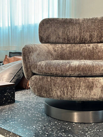 The Cap Top Lounge Chair