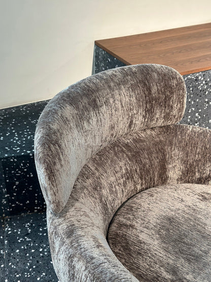 The Cap Top Lounge Chair