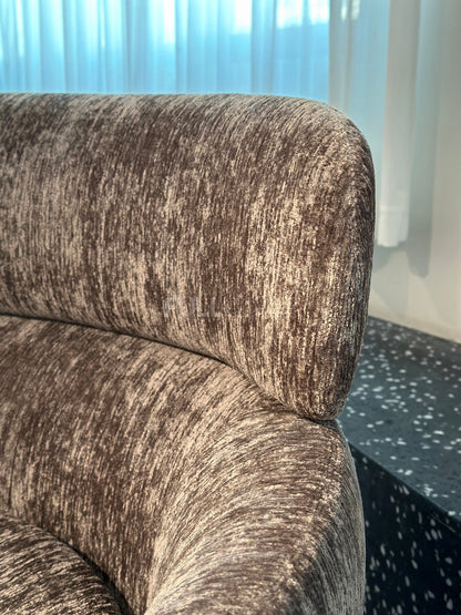 The Cap Top Lounge Chair