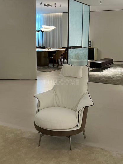 The Piped Outline Wing Chair