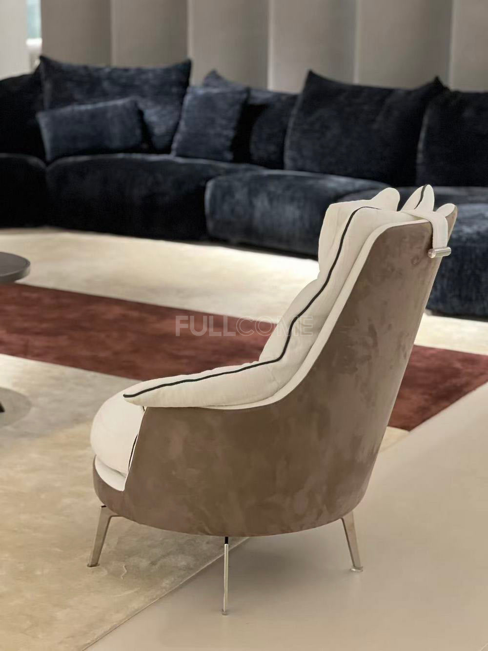 The Piped Outline Wing Chair