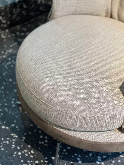 The Piped Outline Wing Chair