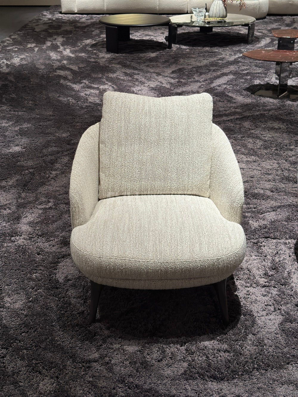 The Loose Pillow Lounge Chair