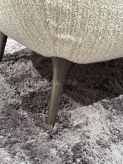 The Loose Pillow Lounge Chair