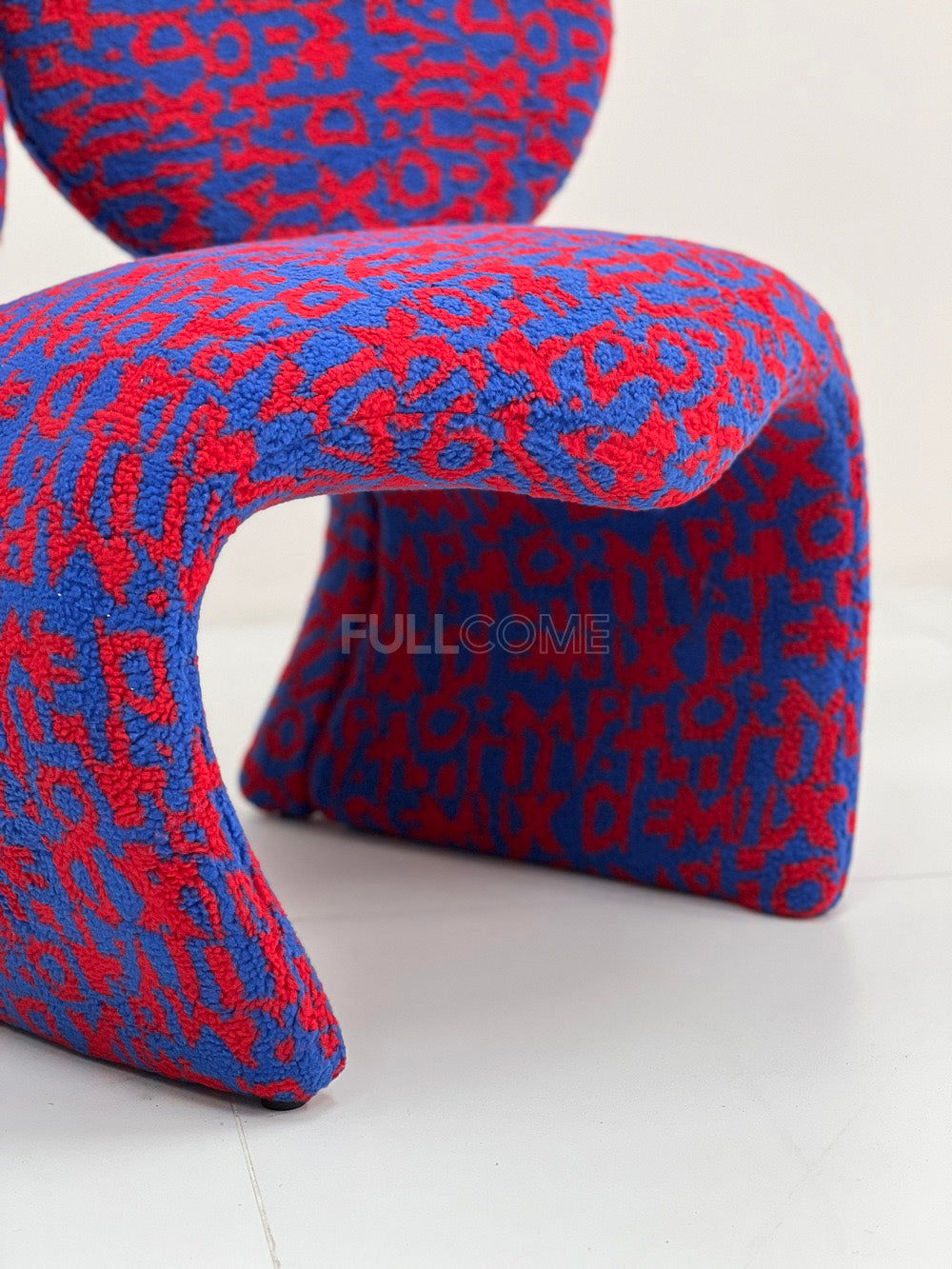 The Arch Lounge Chair