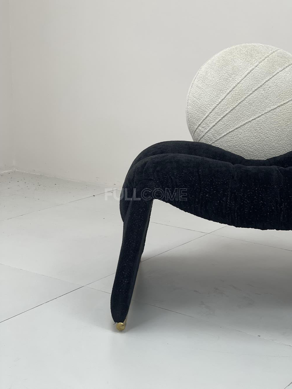 The Sphere Back Lounge