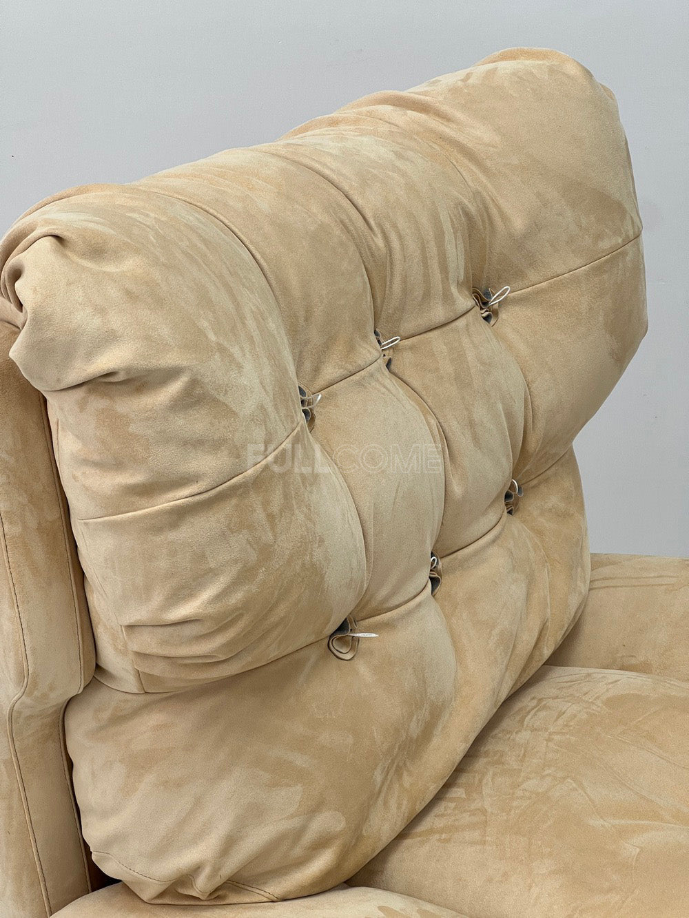 The Loop Button Swivel Chair