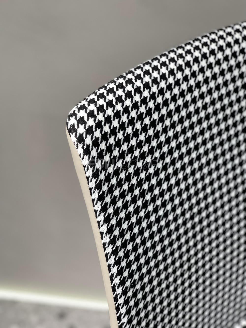 The Houndstooth Shell Dining Chair
