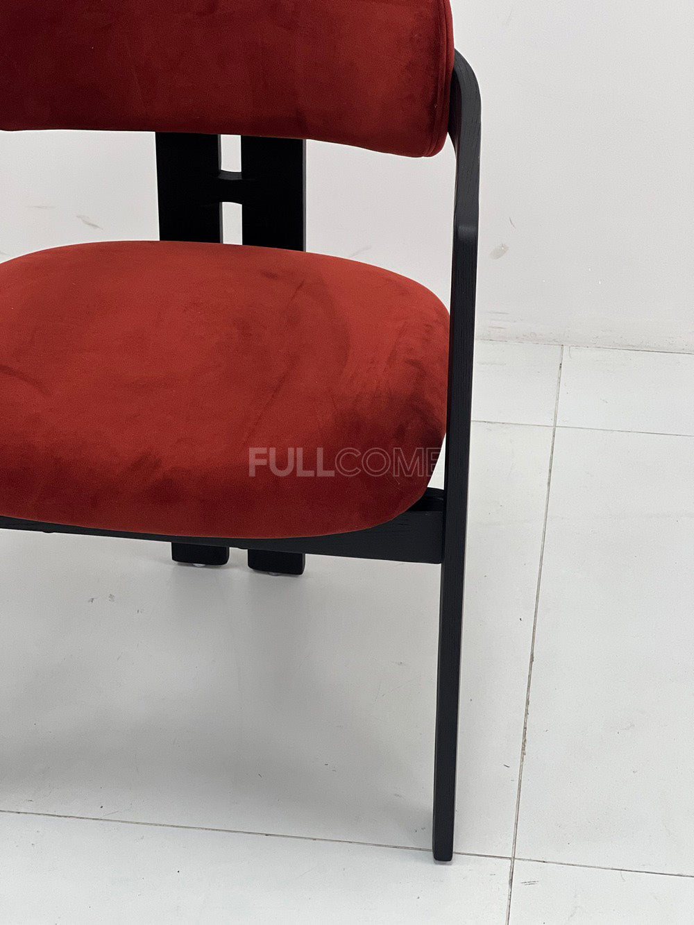 The Bracket Arm Dining Chair