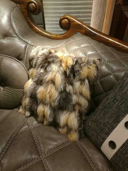 R5624BZ Gold-Trimmed Fox Head Natural Color Waist Pillow