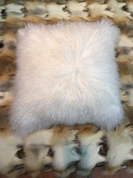 R5614BZ Mongolian Sheep Throw Pillow (White)