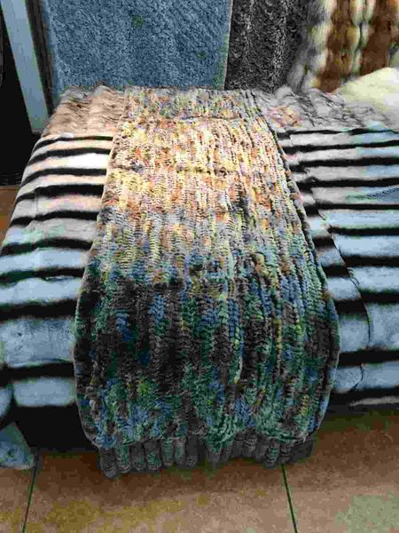 R5649BZ Rex Rabbit Hand-Woven Iridescent Throw
