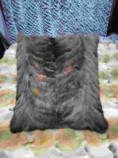 R5638BZ Sable Legs Natural Color Throw Pillow