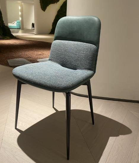 V2229 Dining Chair